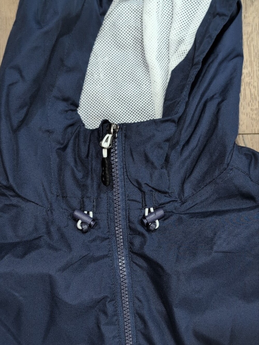 Notre Dame Sport-Tek Navy Hooded Pullover with White Stripe & Green IRISH - Picture 3 of 7